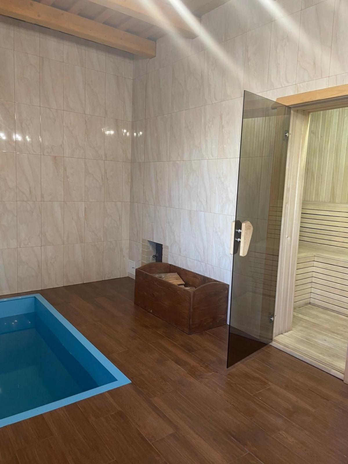 New Continent Hotel Bushtyno Екстериор снимка